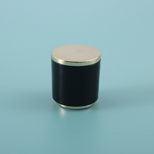 Couvercle de parfum en gros plastique <span class=keywords><strong>personnalisé</strong></span> forme ronde <span class=keywords><strong>argent</strong></span>ée couvercle de parfum de luxe pour flacons de parfum - Product Image 3