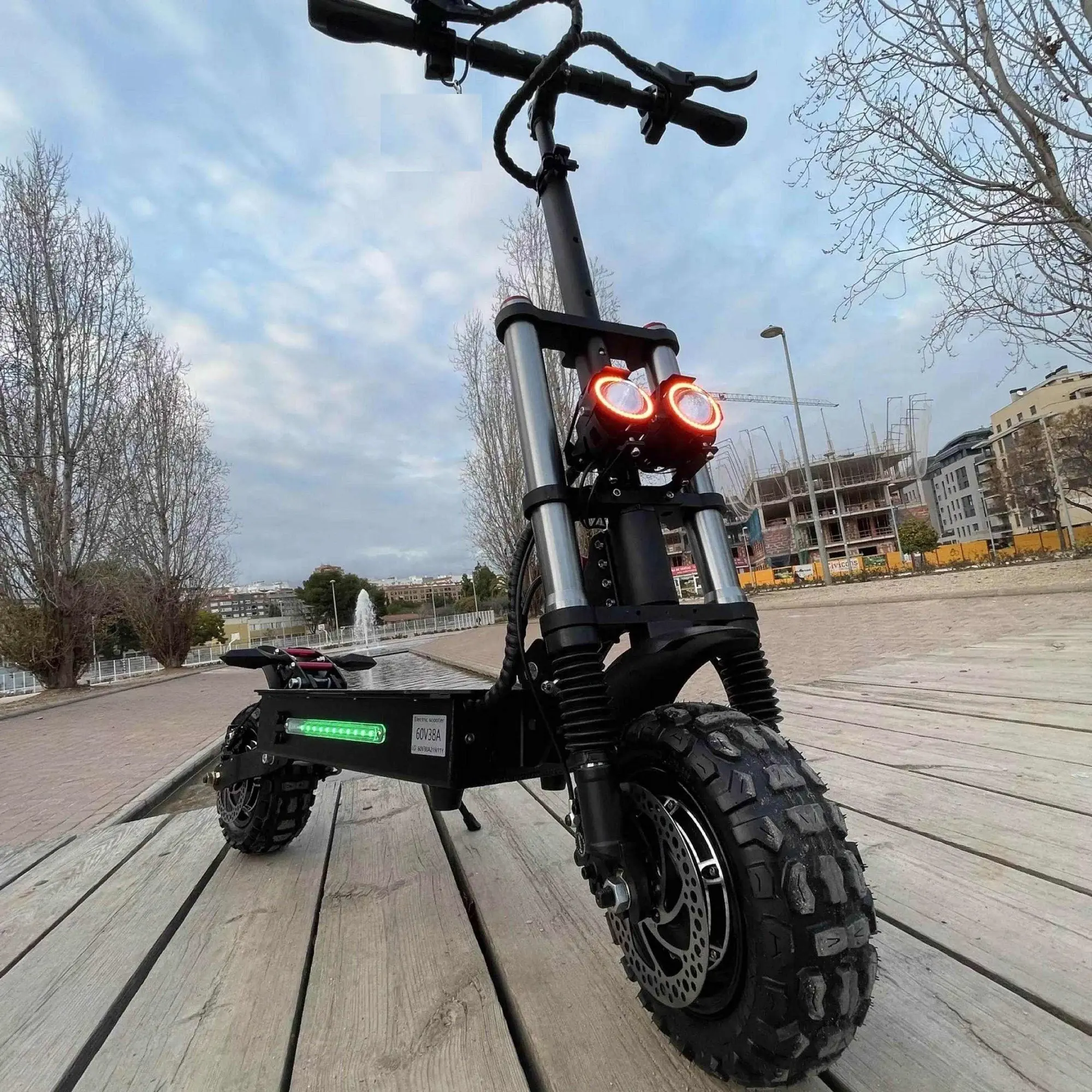 Venda Quente 2024 6000 W Dobrável Motor Duplo 120 km Scooter Elétrico Off-road Adulto de Longo Alcance com Assento