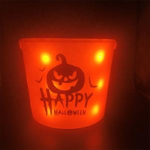 Cubo de <span class=keywords><strong>calabaza</strong></span> para Halloween, accesorio con mango y luces Led intermitentes, color naranja, para dulces y fiestas de Halloween, barato - Product Image 2