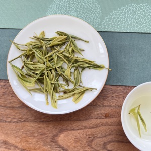 Fabrika organik Anji beyaz çay kokulu gevşek yaprak YEŞİL ÇAY torba ambalajında - Product Image 2