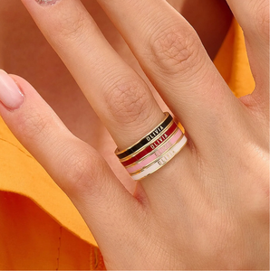 Moda mujer último diseño de moda Acero inoxidable blanco negro Rosa Pave esmalte bufanda incrustaciones nombre personalizado anillos de dedo joyería - Product Image 3