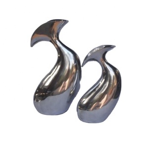 Vases à fleurs en aluminium de Style fonte recyclée de haute qualité dans un miroir Vases en aluminium en métal polonais Vaisselle de mariage Décor de fête - Product Image 1