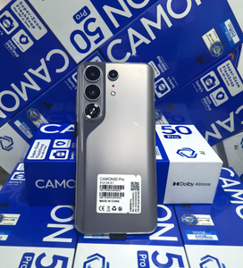 Camon 50 Pro : Créez des films de haute qualité à portée de main. Flou stéréoscopique des portraits. Les détails de la vue de loin sont révélés. - Product Image 1