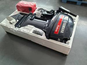 Moteur 2 temps 40 CV à essence pour usage marin, moteur de bateau - Product Image 5