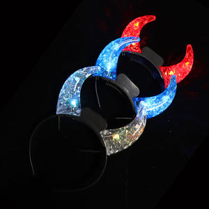 Madeshine Accessoires de fête d'Halloween promotionnels, serre-tête lumineux LED en forme de cornes de bœuf rouges, serre-tête lumineux personnalisé - Product Image 2