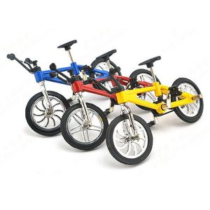 Pièces de décoration miniatures pour carrosserie de voiture RC, vélo et toit de modèle réduit, pour la personnalisation DIY des carrosseries de modèles de camions RC tout-terrain et de crawlers - Product Image 1