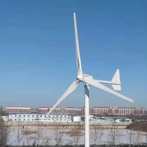 Générateur d'énergie éolienne 10Kw Production d'énergie éolienne Système d'énergie hybride Système d'énergie solaire éolienne hors réseau