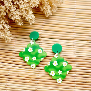 Orecchini Pendenti Floreali Verdi Angelina in Resina Acrilica, Gioielli di Moda per Donne - Product Image 5