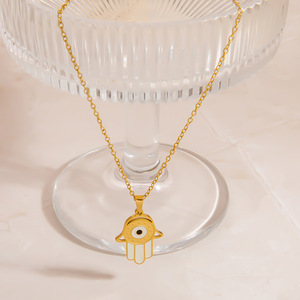 Collar de Acero Inoxidable con Diseño de Ojo Francés, Cadena de Clavícula Chapada en Oro de 18K, Joyería Colgante para Uso Diario - Product Image 4