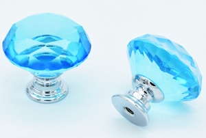 مقابض أبواب زجاجية كريستالية زرقاء اللون للخزائن بالجملة - Product Image 3