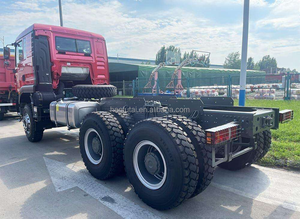 Vente directe Sinotruk 6x4 HOWO NX Tracteur routier <span class=keywords><strong>d</strong></span>'<span class=keywords><strong>occasion</strong></span> 371 ch <span class=keywords><strong>Camion</strong></span> lourd pour le transport transfrontalier - Product Image 4