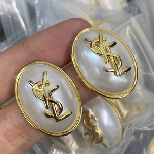 Boucles d'Oreilles de Créateur Haut de Gamme Rétro en Forme de Lettre Y Anglaise, Bijoux Tendance de Marques Populaires pour Femmes - Product Image 6
