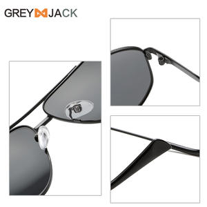 Lunettes de soleil aviateur Greyjack, monture en métal noir, polarisées, protection UV400, style unisexe - Product Image 5