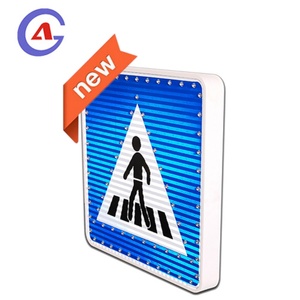 Signalisation routière solaire à LED clignotante pour passage piéton - Product Image 1