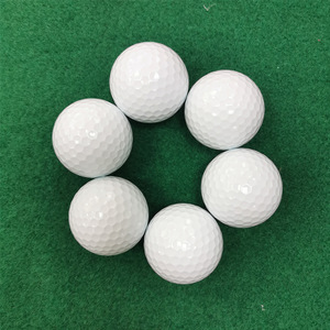 Balles de golf personnalisées YIHONG YHGB02 à bas prix avec logo, dureté 80-90, fabriquées dans le Zhejiang, Chine - Product Image 2