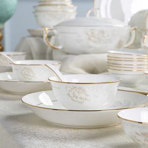 Service de table personnalisé en porcelaine fine à motif floral, 60 pièces, assiettes et bols, vente en gros - Product Image 1