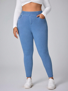 Jeans Skinny Blu Elasticizzati di Alta Qualità per Donne Taglie Forti, con Fiocco e Alta Elasticità - Product Image 1