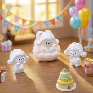 Figurines de chien <span class=keywords><strong>caniche</strong></span> miniatures en résine peintes à la main, écologiques, pour décorations de gâteaux de Noël, paysages de mousse DIY, voitures et bureaux - Product Image 3