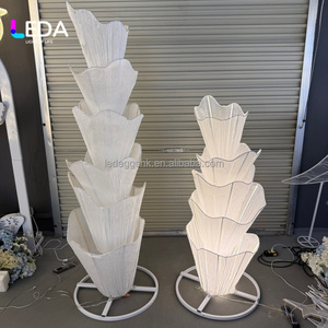 LEDA Grande Colonne Florale Lumineuse en Tissu pour Décoration de Mariage, Allée, Scène, Centre Commercial, Fête - Product Image 3