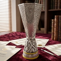 Usine En Gros Personnalisable Étanche Europa League Résine Artisanat Trophée Coupe