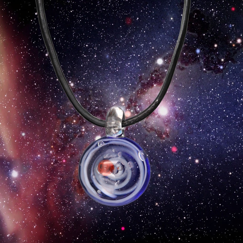 Stylish Designs for Every Occasion: Stunning handmade glass globe