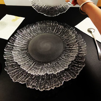 Assiette à dîner en verre au design corail créatif personnalisé en usine, plat de service transparent écologique, chargeurs pour la salle à manger à domicile, mariage