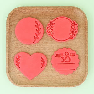 Cortadores de Galletas de Plástico con Forma de Corazón, Letras de <span class=keywords><strong>Amor</strong></span> en 3D, Diseño de Dibujos Animados, para Arcilla, Anime, Impresión Realista, Serie <span class=keywords><strong>Matrimonio</strong></span> - Product Image 4