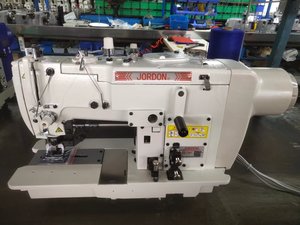 Macchina da Cucire Industriale Juki 781D Usata ad Alta Velocità per Asole Diritte con Trasmissione Diretta, Nuovo Modello 2022 - Product Image 6