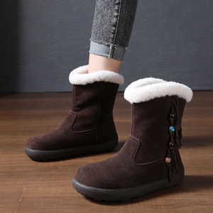 Bottines d'hiver douillettes en daim camel à franges pour femmes - Product Image 5