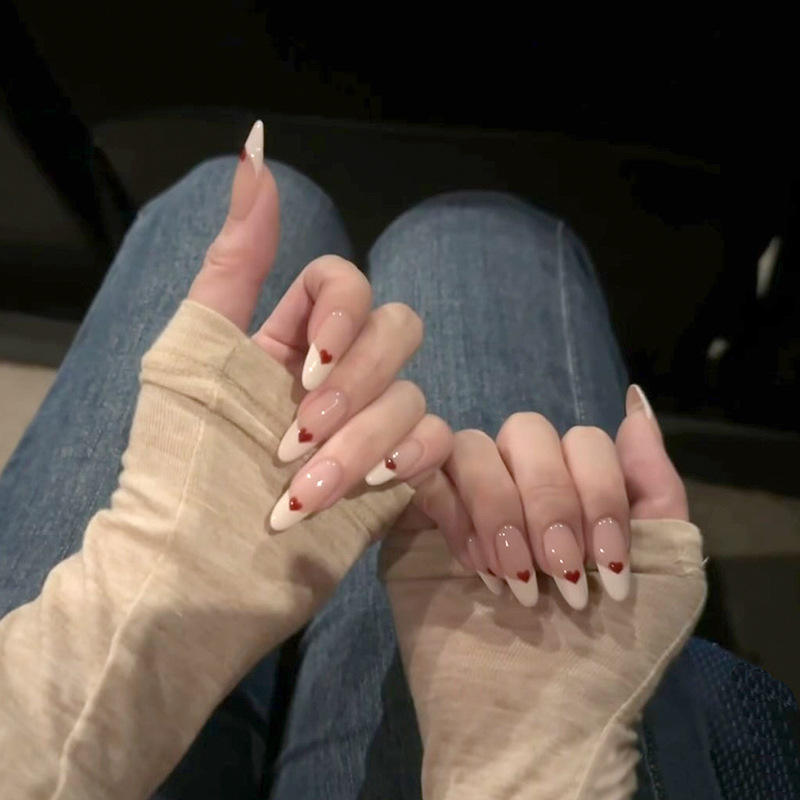 BY 15.63million Jade Red Heart 30 - piece Box