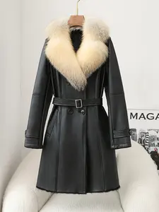 Cappotto <span class=keywords><strong>in</strong></span> <span class=keywords><strong>Pelliccia</strong></span> <span class=keywords><strong>Ecologica</strong></span> Originale da Donna Lunghezza Media con Collo <span class=keywords><strong>in</strong></span> <span class=keywords><strong>Pelliccia</strong></span> di Volpe Slim Fit <span class=keywords><strong>in</strong></span> Pelle di Agnello - Product Image 6