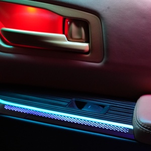 Panneau de guidage lumineux intérieur de voiture à changement de couleur RVB avec film diffuseur LGP ultra-clair pour indicateur de changement de vitesse - Product Image 3