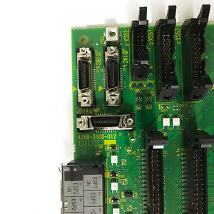 FANUC Control Circuit Pcb Base Board A16B-<b>3100</b>-0121 - Product Image 2