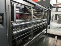 Machine d'impression flexographique haute vitesse pour carton ondulé, découpeuse et rainureuse pour boîtes en carton