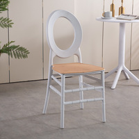 Chaise en plastique bon marché OEM ODM pour banquet, événement, fête, hôtel, restaurant, chaise en résine, salle à manger en plein air, mariage, parc, villa, sillas