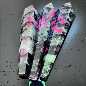 Obelisco de Cuarzo Pulido con Cristal Natural de Rubí Zoisite, Brillante bajo Luz UV, para Decoración del Hogar, Venta al por Mayor - Product Image 4