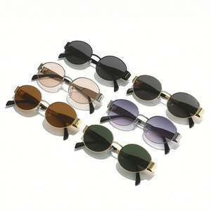 Lunettes de soleil ovales rétro personnalisées avec logo 2025 pour hommes et femmes, lunettes de soleil rondes en métal UV400 pour femmes - Product Image 6