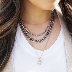 Ciondolo Vintage in Argento Puro S925 James Avery, Talismano Religioso, Madonna di Guadalupe con Ali d'Angelo, Accessori Fai-da-Te per Bracciali - Product Image 6