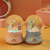 Globe à neige en résine DIY avec couple dansant, thème Noël, lavable, tendance, plusieurs tailles, vente en gros usine