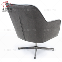 Fauteuil pivotant ergonomique gris rembourré avec base en acier, chaise de salle à manger et d'extérieur contemporaine pour la maison et l'hôtel