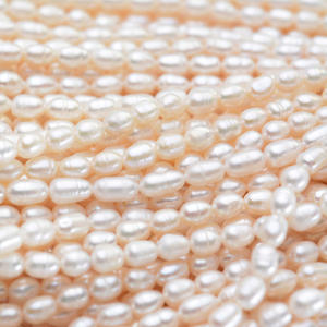 Collier de perles d'eau douce micro-perles de loisirs, forme de riz, semi-finies, rose clair intense, 5-6 mm, vente en gros - Product Image 2