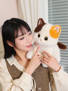 Peluche de <span class=keywords><strong>Gato</strong></span> Calico Personalizado - Muñeco de <span class=keywords><strong>Gato</strong></span> de Peluche Personalizable OEM/ODM, Peluche de <span class=keywords><strong>Gato</strong></span> Realista y Adorable para Regalos y Marca - Product Image 2