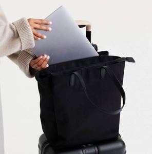 Échantillon Gratuit Nouveau Sac Fourre-tout Grande Capacité Personnalisé pour Femme, Sac à Bandoulière Quotidien, Sac de Travail pour Enseignante, Sac à Ordinateur Portable, Sac Fourre-tout pour Voyage et École - Product Image 3