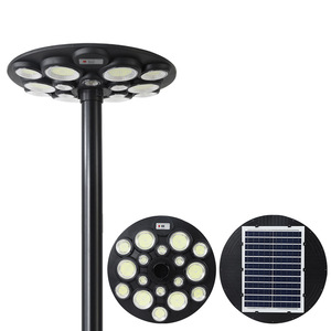 Lampadaire solaire LED IP65 5000K lumière du jour, corps en alliage d'aluminium, cellule Poly-Si certifiée, garantie 10 ans, angle de faisceau 144°, télécommande - Product Image 2