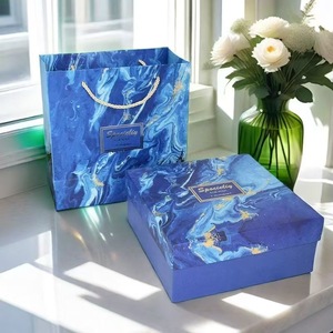 Caja de Regalo de Papel Vacía de Lujo, Cajas Rectangulares de Papel Impresas Personalizadas para Festivales y Bolsa de Mano con Asa para Cosméticos - Product Image 3