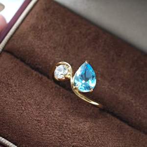 แหวนเงินแท้ 925 ประดับพลอยโทแพซสีน้ำเงินทรงลูกแพร์และเพทาย ชุบทอง 18K สำหรับทุกเพศ เหมาะสำหรับใส่ทุกวัน ของขวัญวันครบรอบแต่งงาน - Product Image 5
