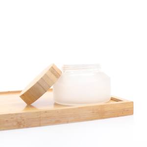 Vasetti in Vetro Opaco da 200ml con Coperchio in Bambù e Spalla Obliqua per Cosmetici 200g BJ26J - Product Image 4
