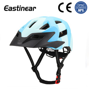 Casco para niños, casco de ciclismo, material transpirable de PC EPS con visera para niños - Product Image 5