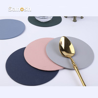 SANOSH Sous-verre simple en PVC de couleur unie, imperméable et résistant à l'huile, pour le thé, le café et les boissons sur les tapis et dessous de verre de cuisine