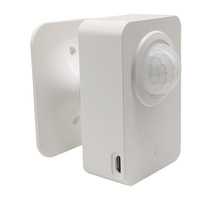 Capteur de maison intelligente Télécommande sans fil Tuya Smart Life Télécommande infrarouge multifonctionnelle Capteur de corps humain OLED Android Bar